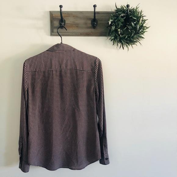 Equipment Silk Red Dot Button Down XS - Picture 6 of 6